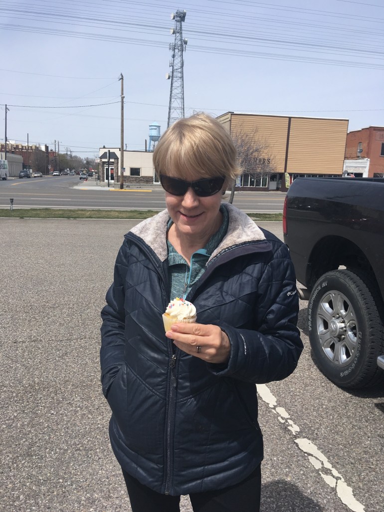 7167F656-1D4E-499A-8707-EB6685156FCA