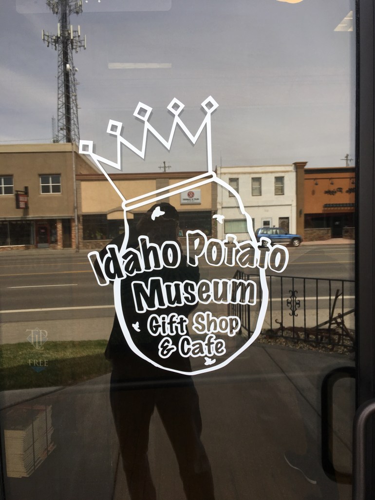 C540C176-F302-444E-8A1E-5E5BBFCC466F